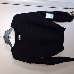 NWT SO Junior's Small Cropped V-Neck Black Bouclé Sweater